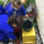 children gardening